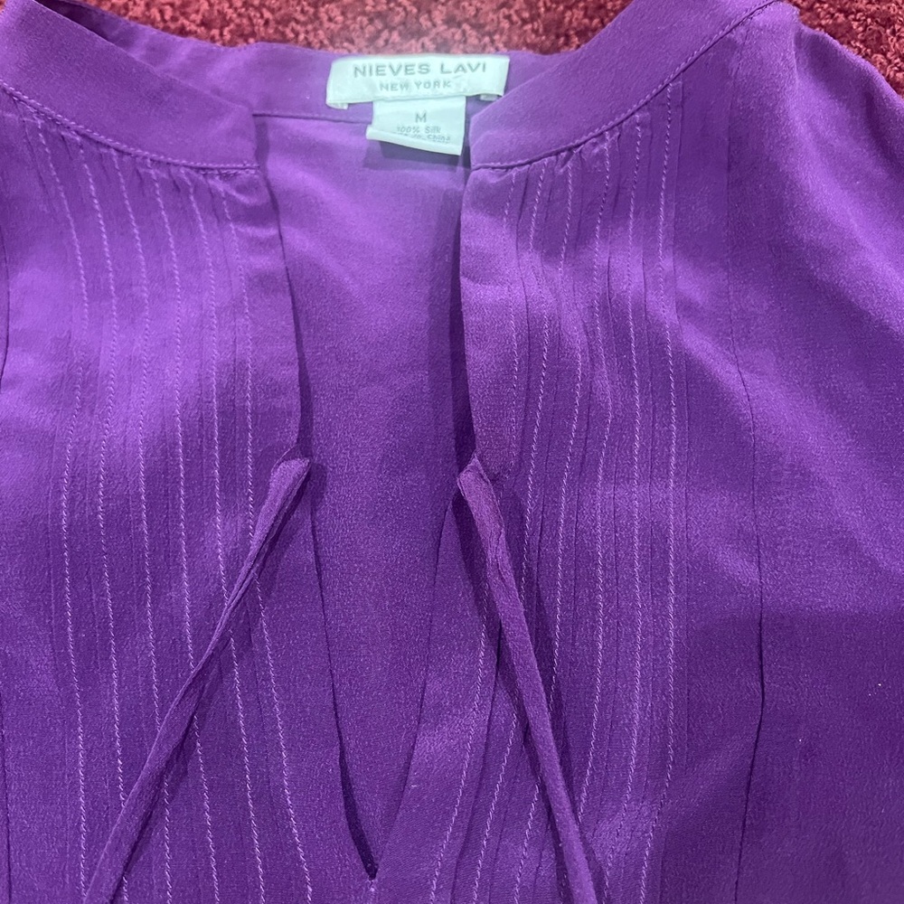 Nieves Lavi New York 100% Silk Blouse Plum Purple Size Medium - Picture 11 of 13